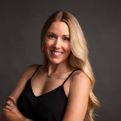 Kylie Queen — Loan Officer